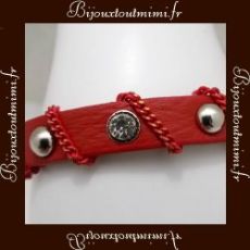 Bracelet Rouge en Cuir by Ikita Paris