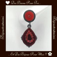 Boucles d'Oreilles Pendantes Rouges par Ikita Paris