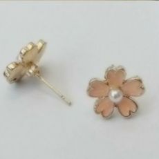 Paire de boucles d'oreilles Style petites Fleurs