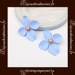 Boucles d'Oreilles Style Fleurs Bleues & Perle