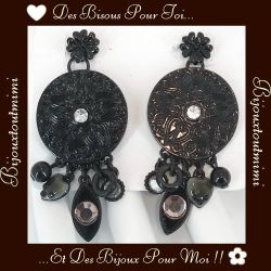 Boucles d'Oreilles Pendantes Noires par Ikita Paris