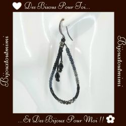 Boucles d'Oreilles Pendantes en Perles par Ikita Paris