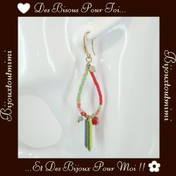 Boucles d'Oreilles Pendantes en Perles par Ikita Paris